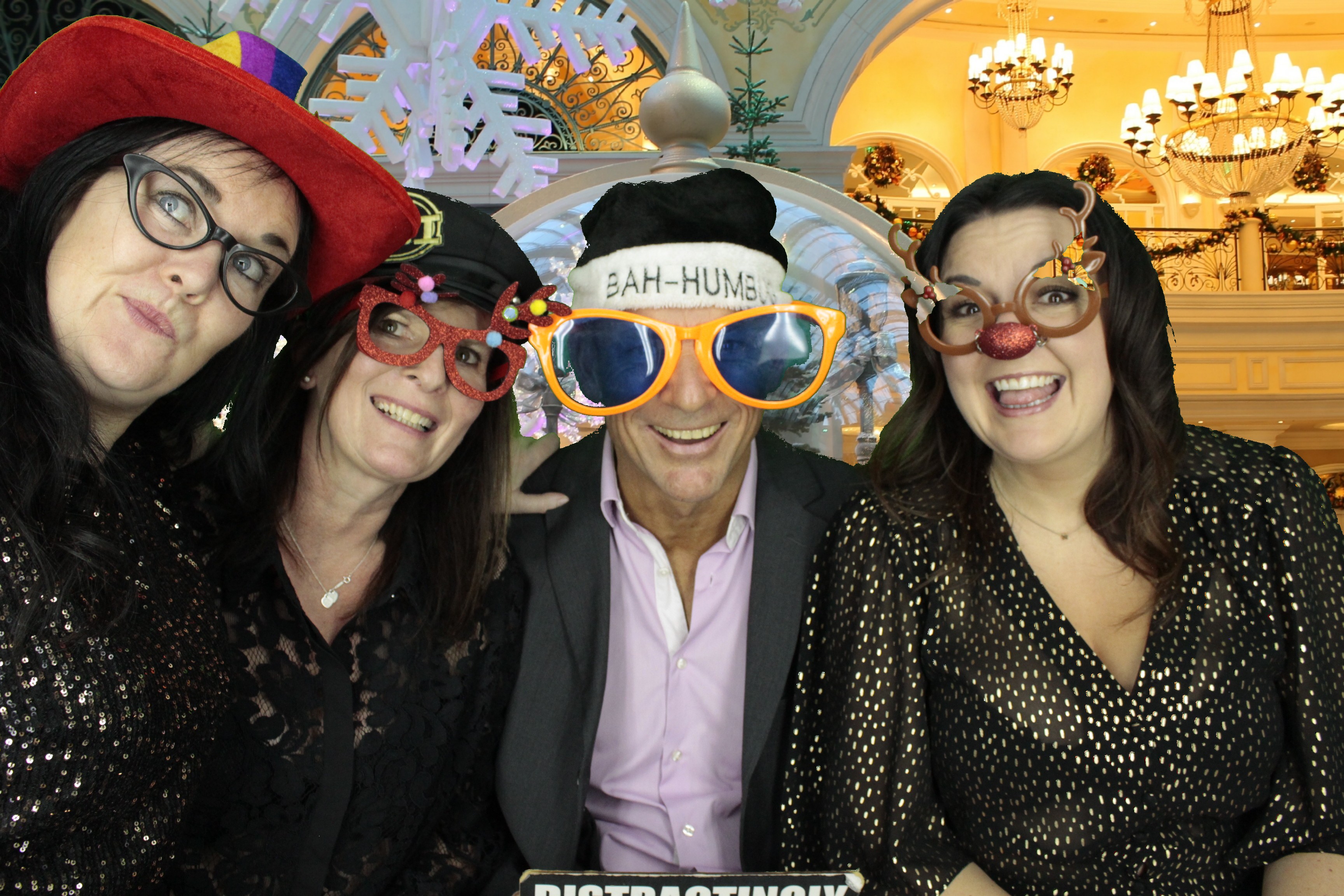 Ocean Network Express Christmas Party 2019 | View more photos from the event at gallery.myphotoboothexperience.co.uk/u/MyPhotoBoothExperienceLtd/Ocean-Network-Express-Christmas-Party-2019